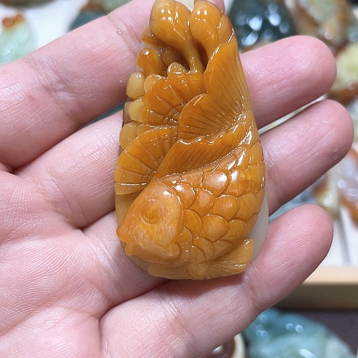 岫玉吊坠(赠链)未镶嵌