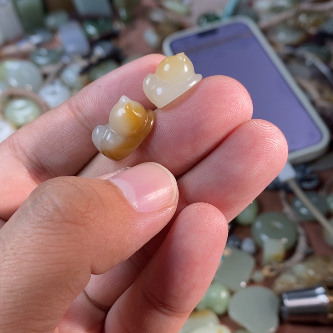 果***酱和田玉未镶嵌吊坠(不含链)