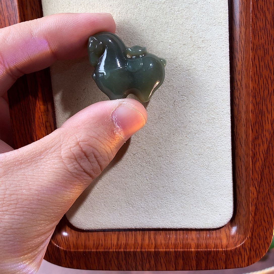 和田玉未镶嵌颈饰和田玉 207