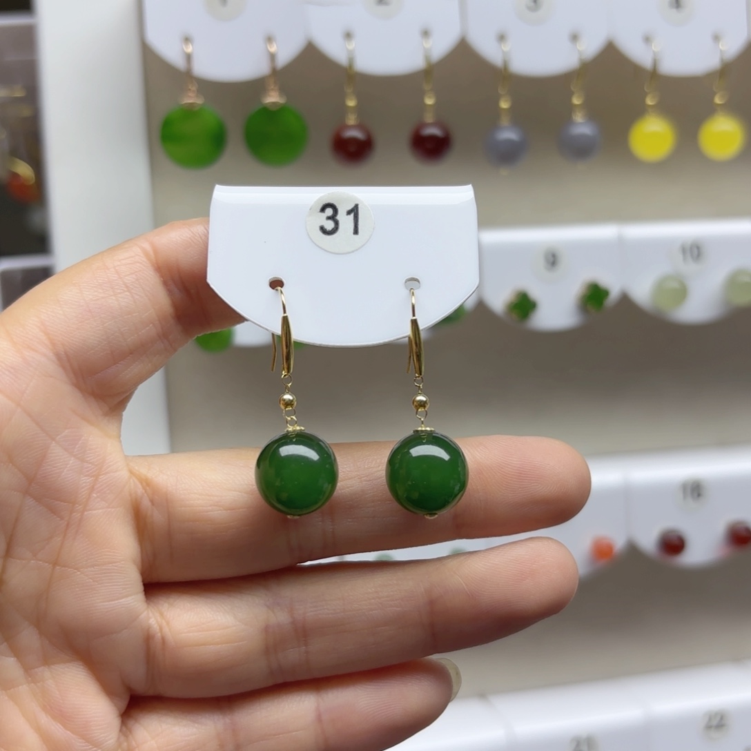 18K金镶嵌和田玉耳饰