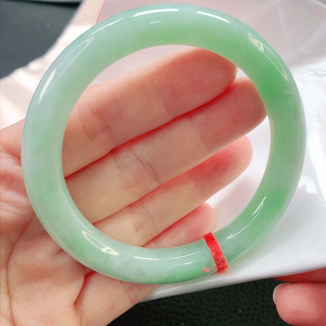 未镶嵌手镯翡翠60圆