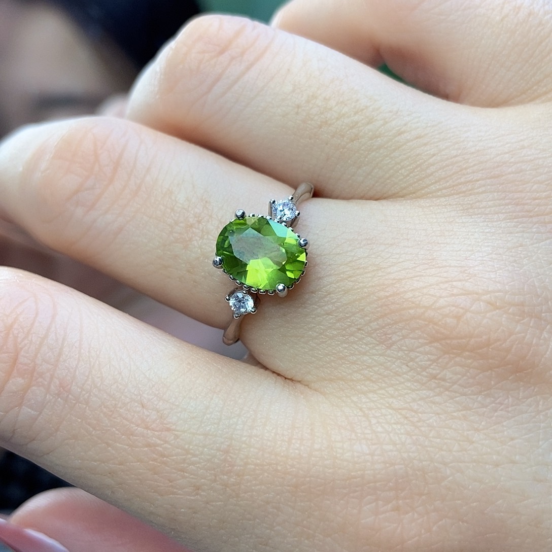 橄榄石戒指银S925镶嵌