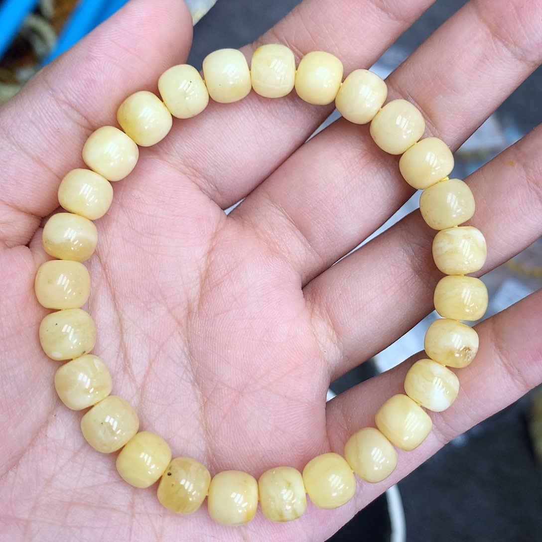 未镶嵌琥珀珠宝奇石