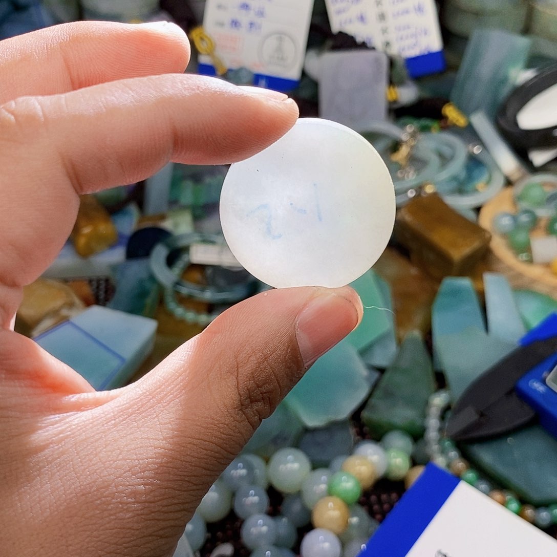 颈饰未镶嵌翡翠翡翠