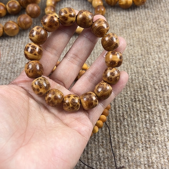 木静**时太行崖柏1516陈化。。。。。。