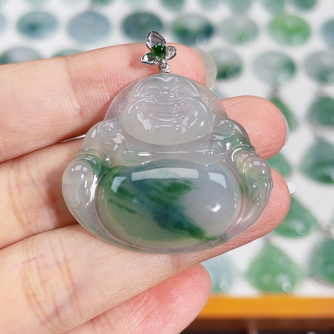 颈饰18K金镶嵌翡翠吊坠