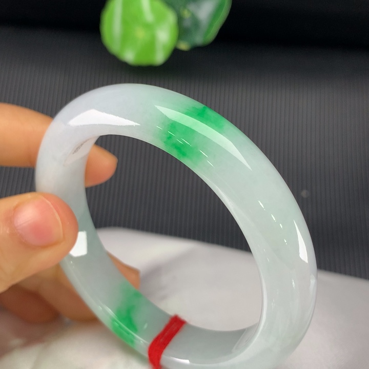 翡翠手镯未镶嵌正圈53