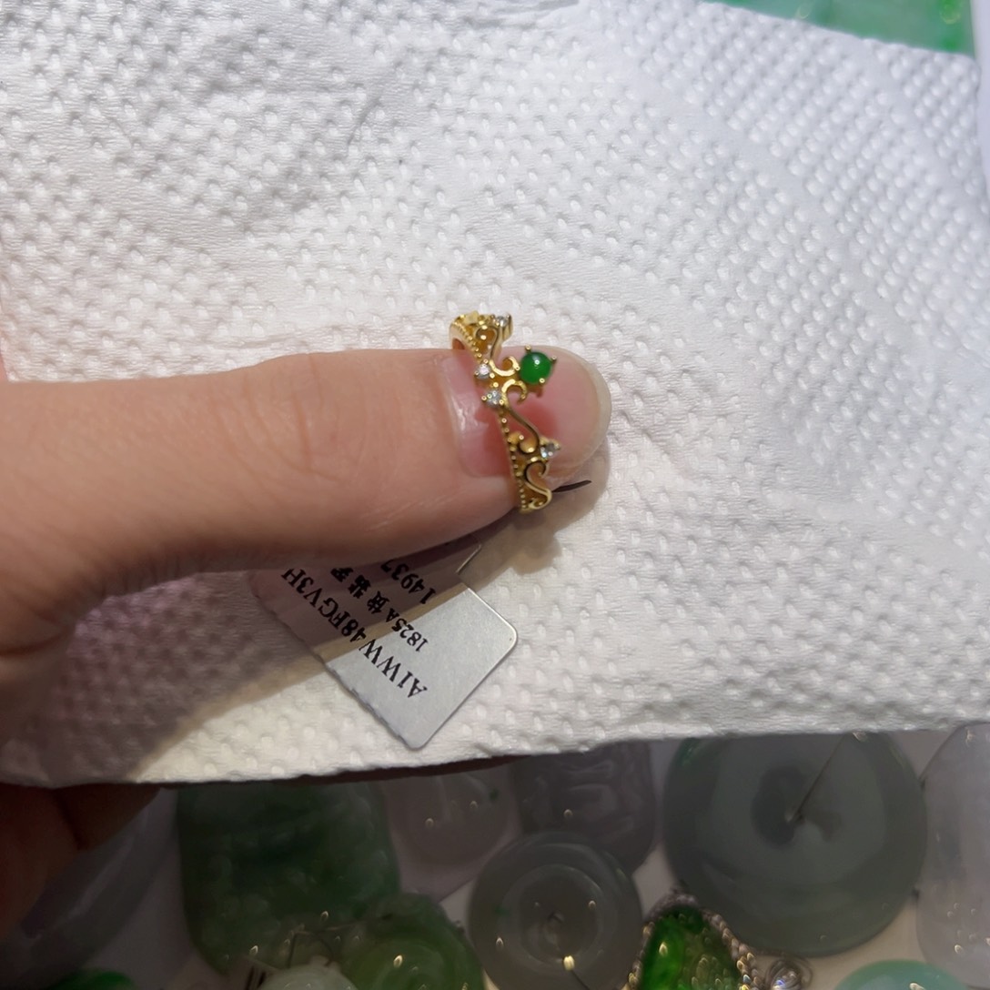 翡翠颈饰未镶嵌天然翡翠A货