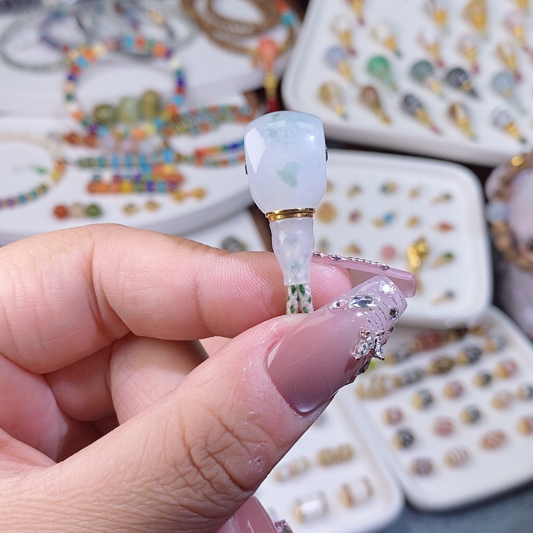 翡翠18K金镶嵌颈饰对孔12