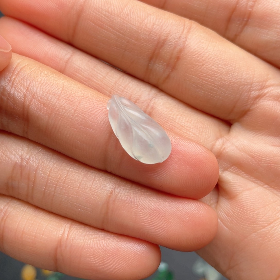 定制翡翠未镶嵌毛货