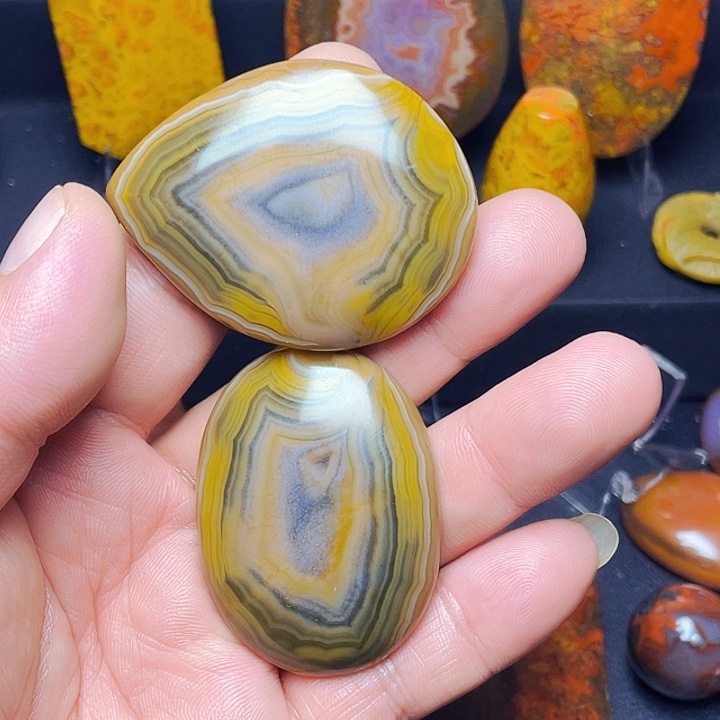 小***）玛瑙/玉髓战国红未镶嵌