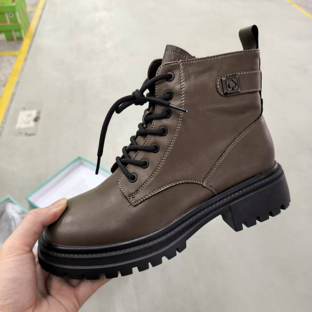 绒里新款时尚马丁靴百搭厚底休闲秋冬舒适女鞋 GDN-7320-1