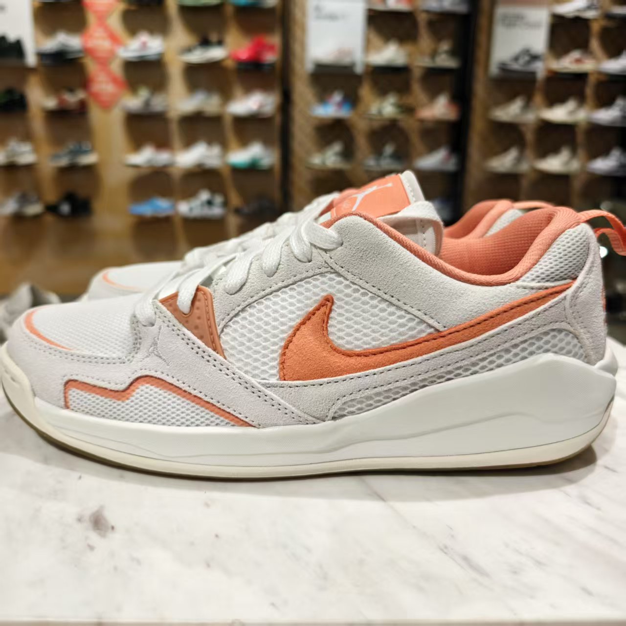 Nike/耐克正品AJ CMFT ERA女款米橙百搭运动休闲鞋HJ6778-108