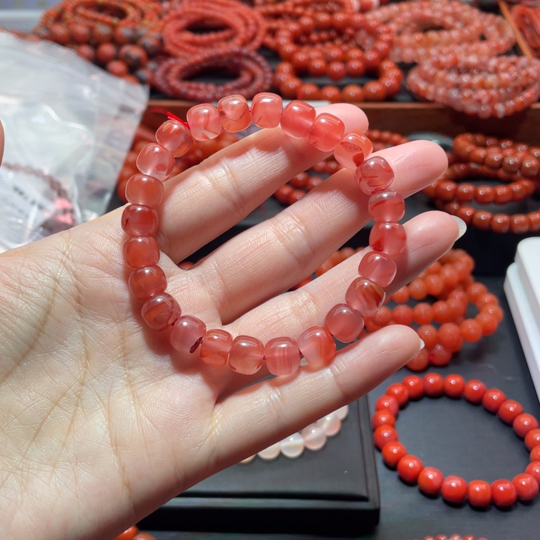 南红玛瑙未镶嵌手链