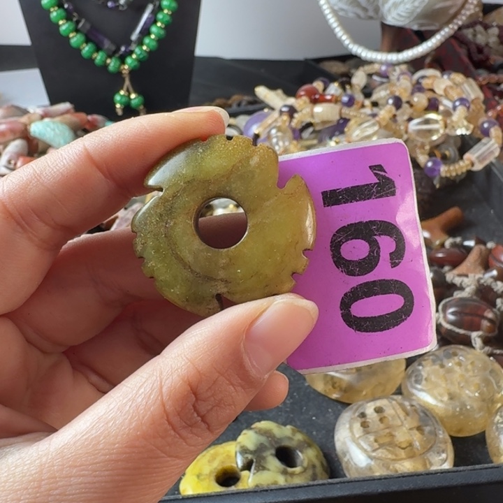 随***雨和田玉未镶嵌颈饰