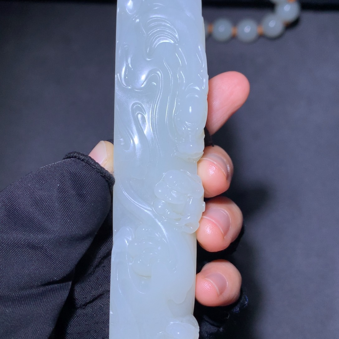 和田玉颈饰未镶嵌永****司
