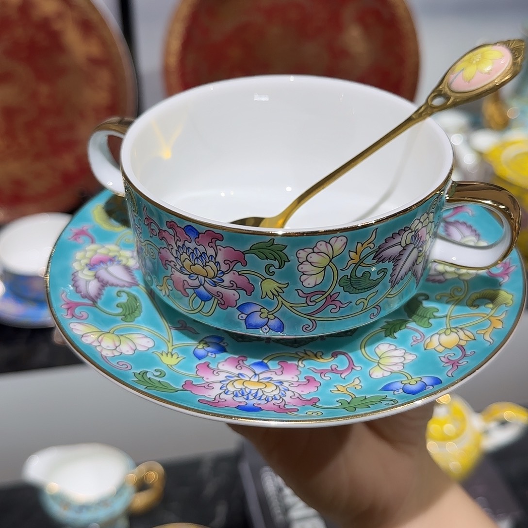 伊***玖搪瓷骨瓷骨瓷骨瓷骨瓷