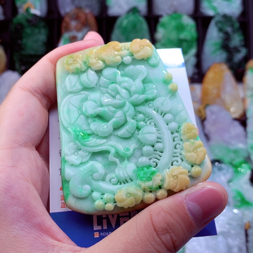 【闪购商品】翡翠颈饰未镶嵌挂件