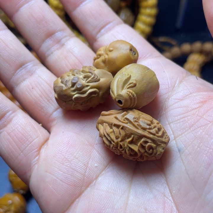 吊坠橄榄核啦啦啦啦