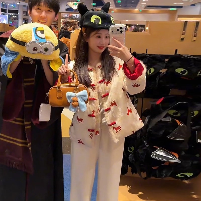 新中式国风马年战袍羽绒服女2025冬季新款洋气刺绣双面穿保暖外套