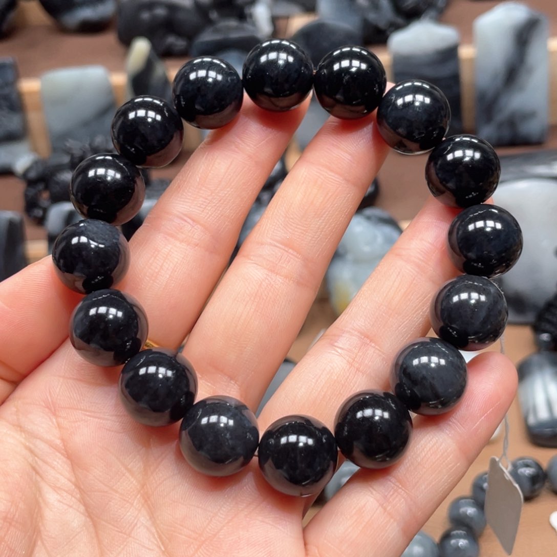 和田玉手串未镶嵌