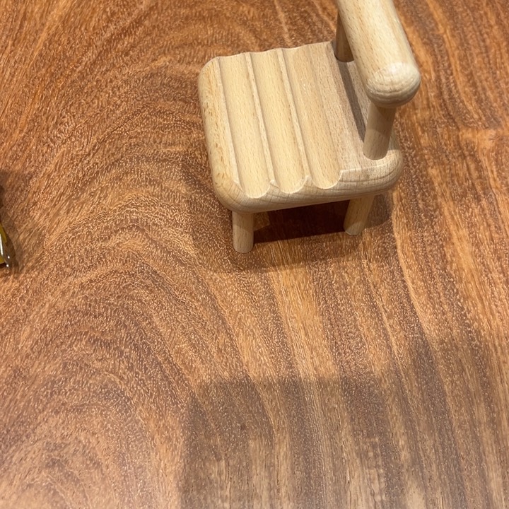 实木小巧手机支架