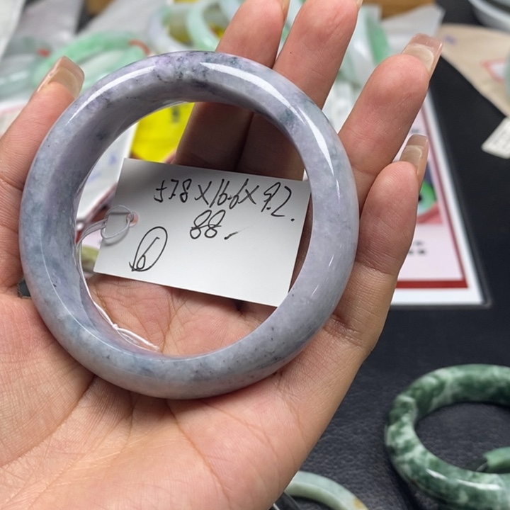 未镶嵌手镯（开口镯）翡翠