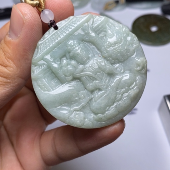 翡翠未镶嵌颈饰翡翠