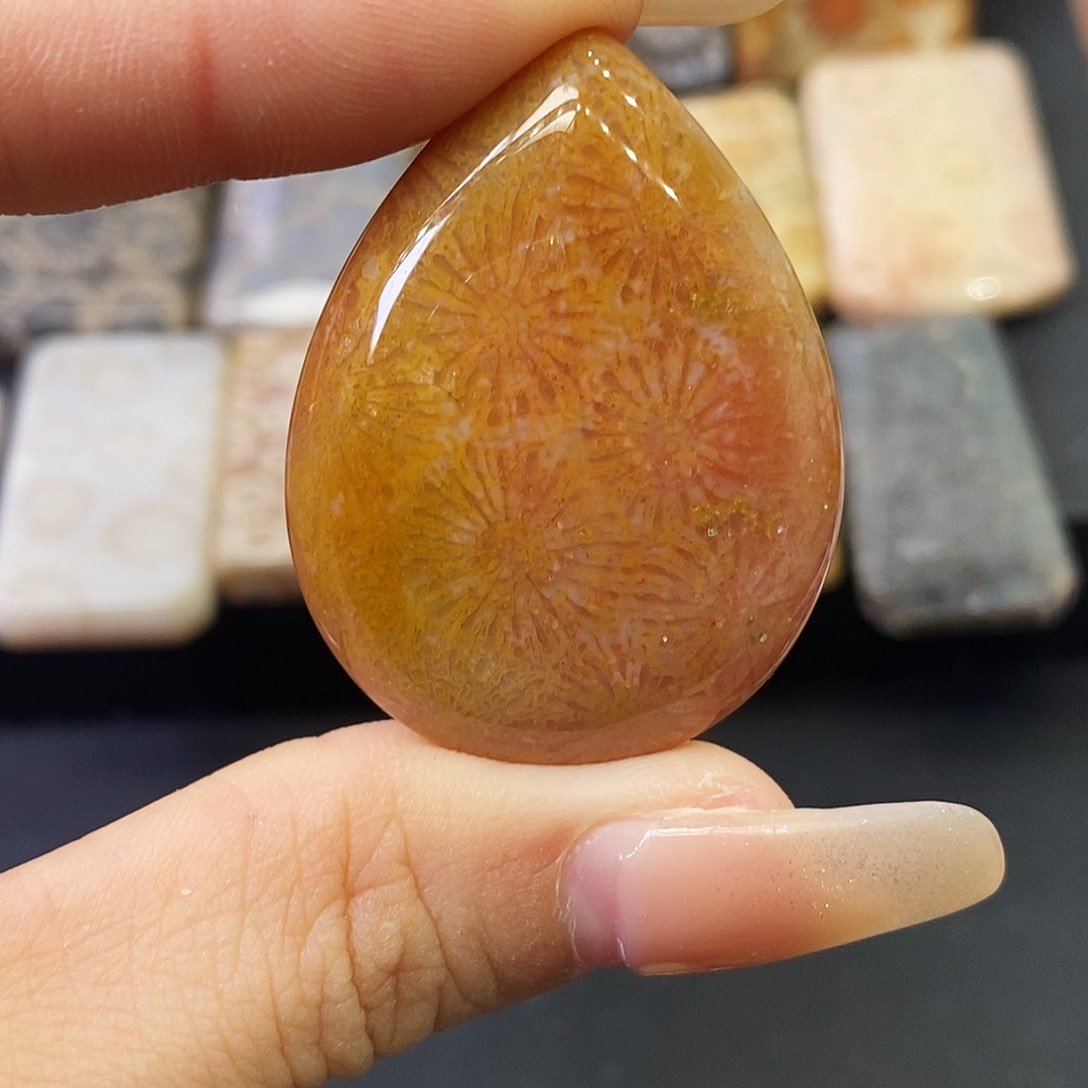 硅化玉颈饰合金A*i吊坠