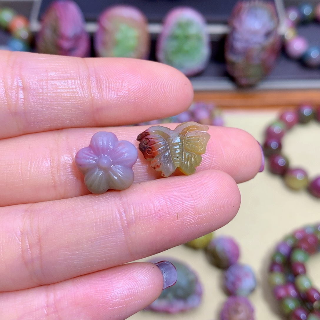 玛瑙挂件未镶嵌盐源