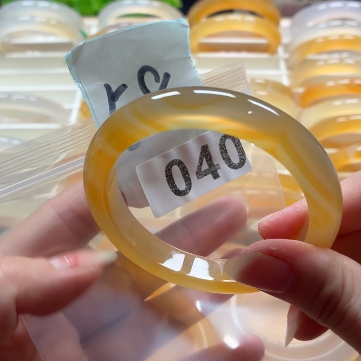 玛瑙/玉髓未镶嵌手镯