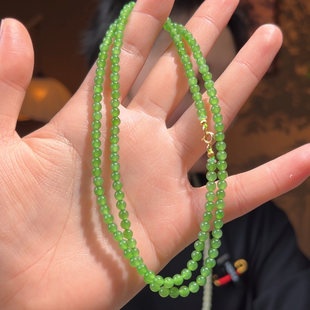 颈饰银S925镶嵌和田玉俄料碧玉辣阳绿4mm500