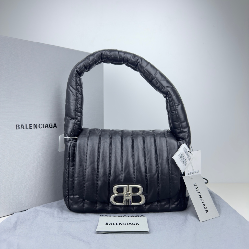 99新 Balenciaga/巴黎世家 云朵奢品/monaco黑色单肩腋下包/98新