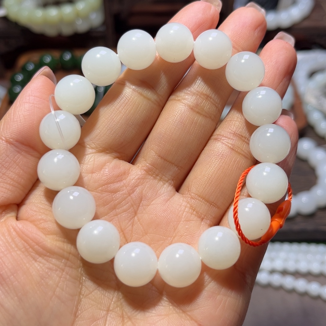 和田玉未镶嵌手链