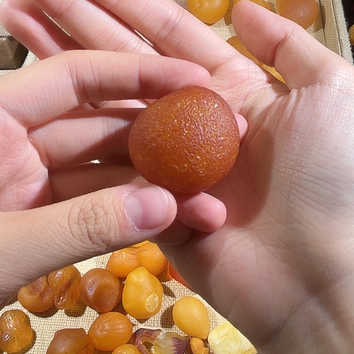 琥珀未镶嵌颈饰蜜蜡海漂单颗（打孔不退换）