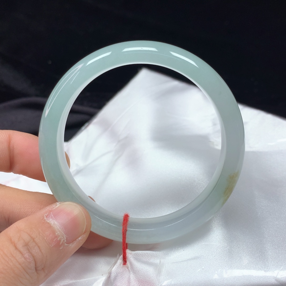 翡翠手镯（圆镯）未镶嵌56.7