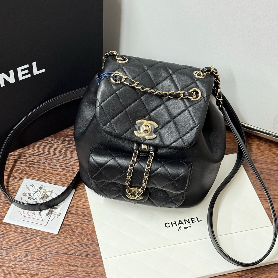 95新 Chanel/香奈儿 Chanel 黑金 羊皮 单口袋duma双肩/662675108