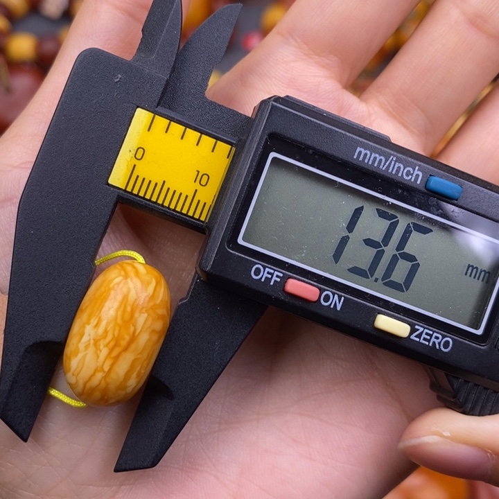 琥珀未镶嵌裸石蜜蜡M