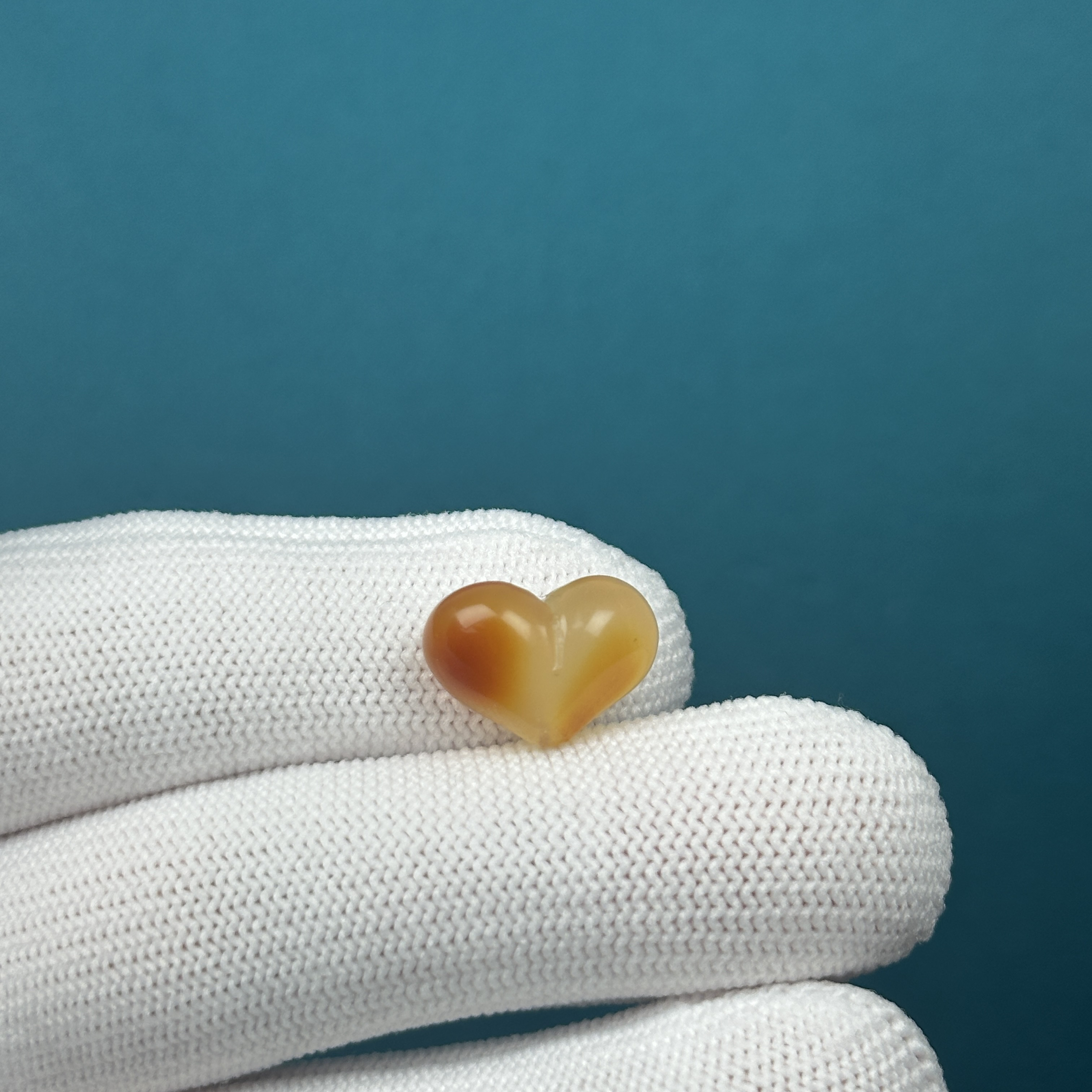 F37-82天然蜜蜡 屁桃 15.5*10.5*8.5mm 支持复检假一罚十