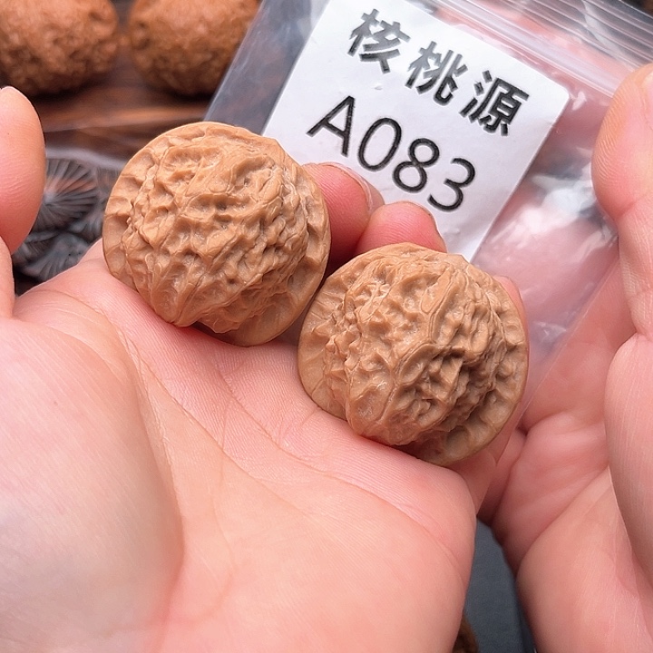 把件文玩核桃瓷娃娃37