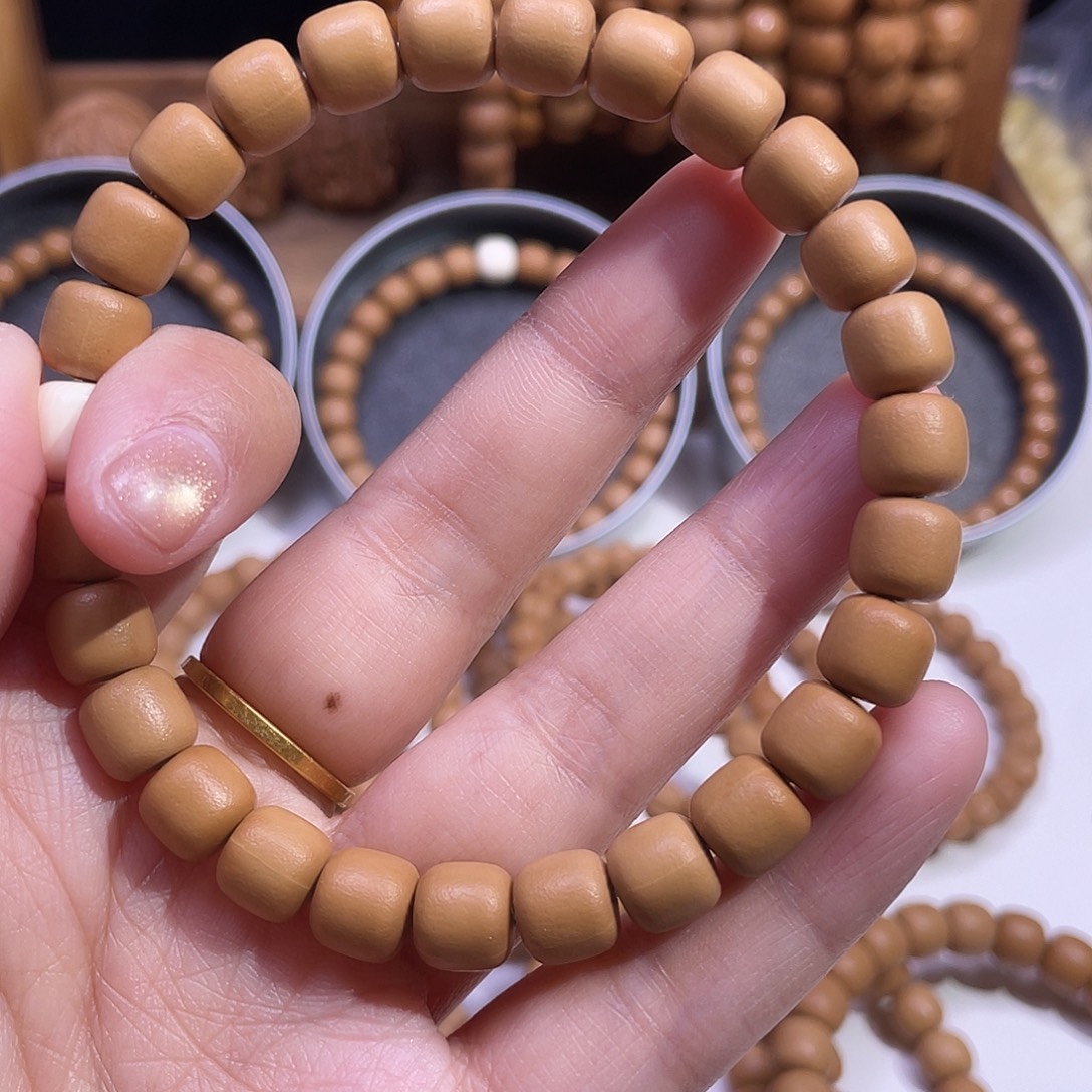 小***崔吊坠猴头核桃道珠朦胧8.9mm全品