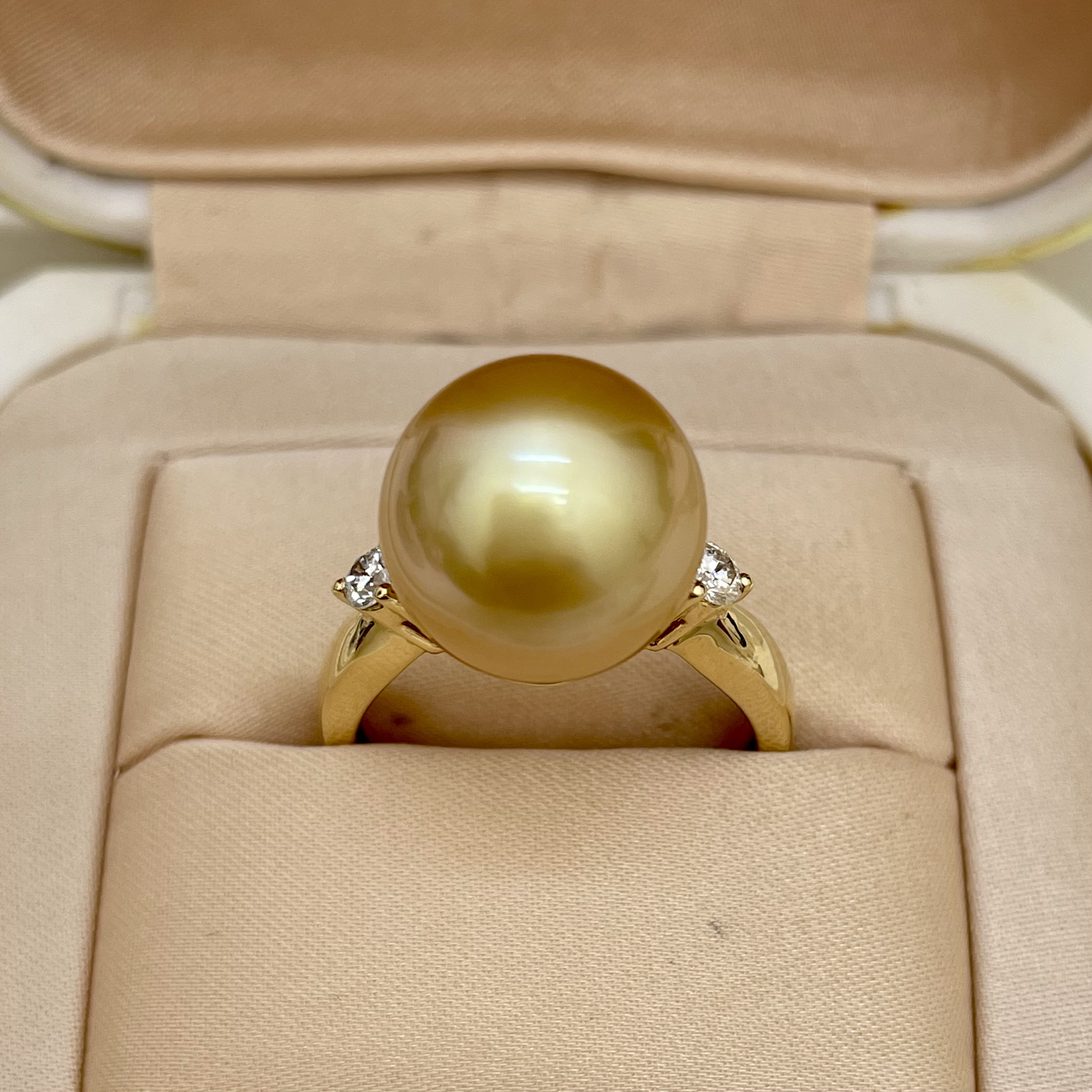 天然海水菲律宾南洋金珠戒指18k金钻石镶嵌尺寸12-13mm正圆无暇