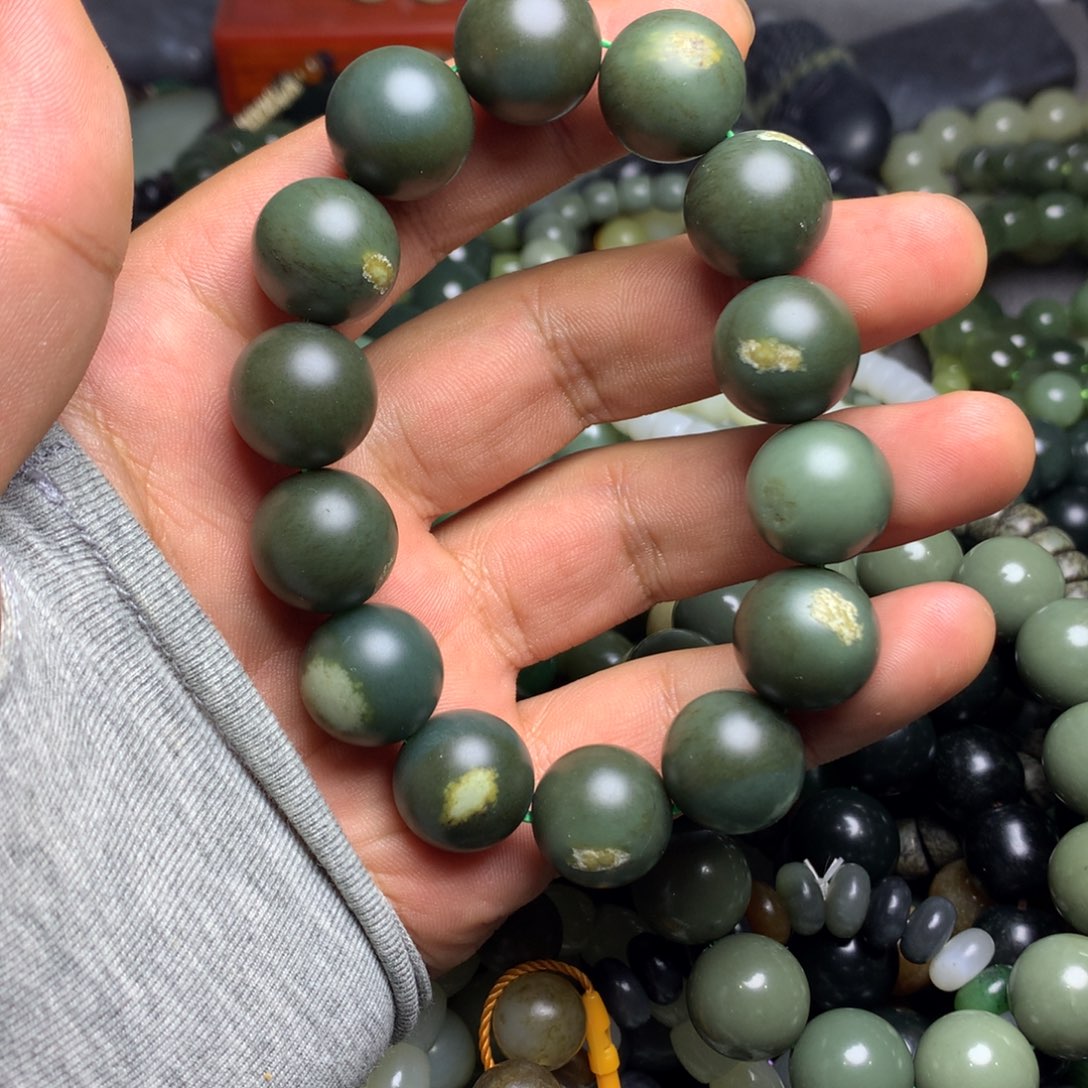 和田玉手链未镶嵌