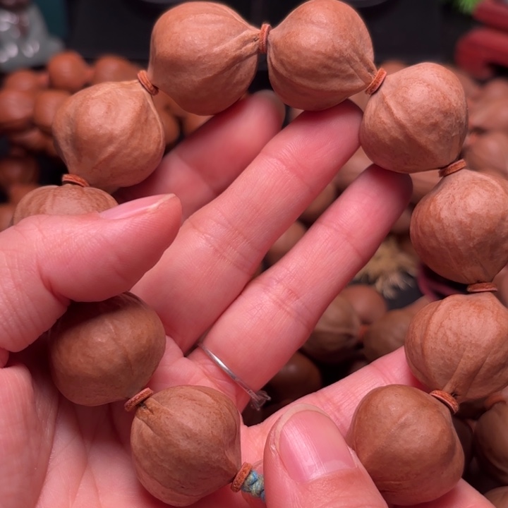 侯***丞手串/手链橄榄核手串