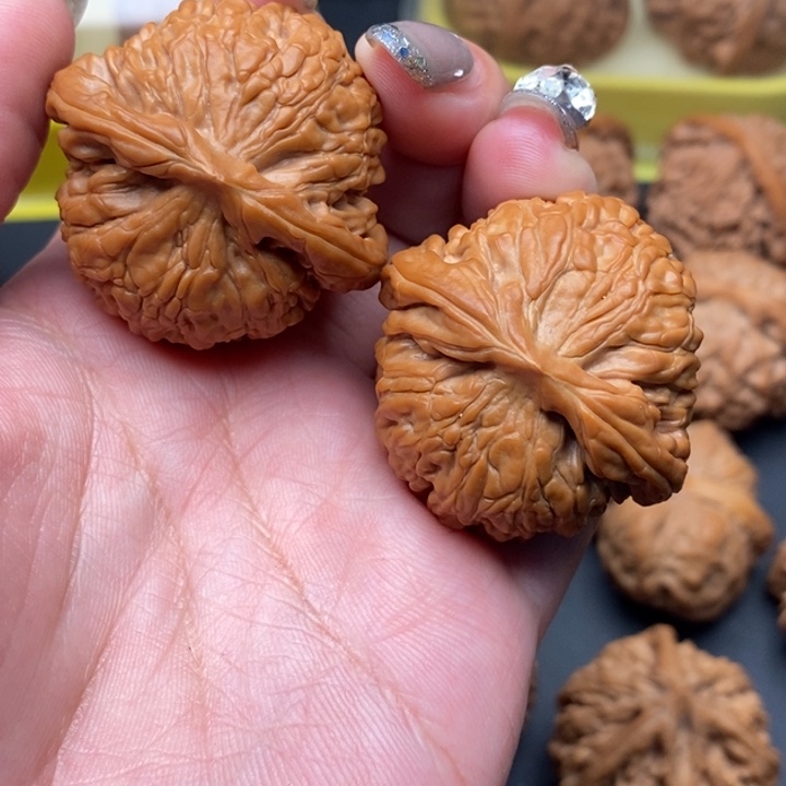 文玩核桃吊坠圆梦