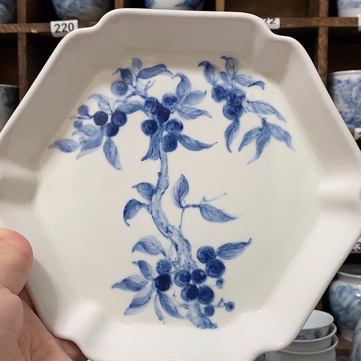 壁**仞釉下青花瓷器微瑕壶承