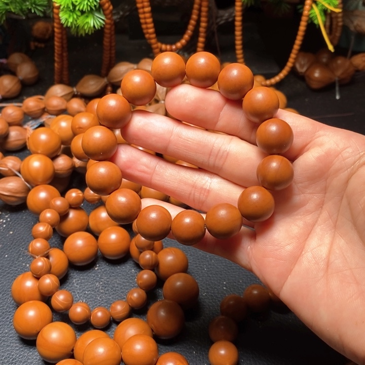 橄榄核手串1.45福利光珠