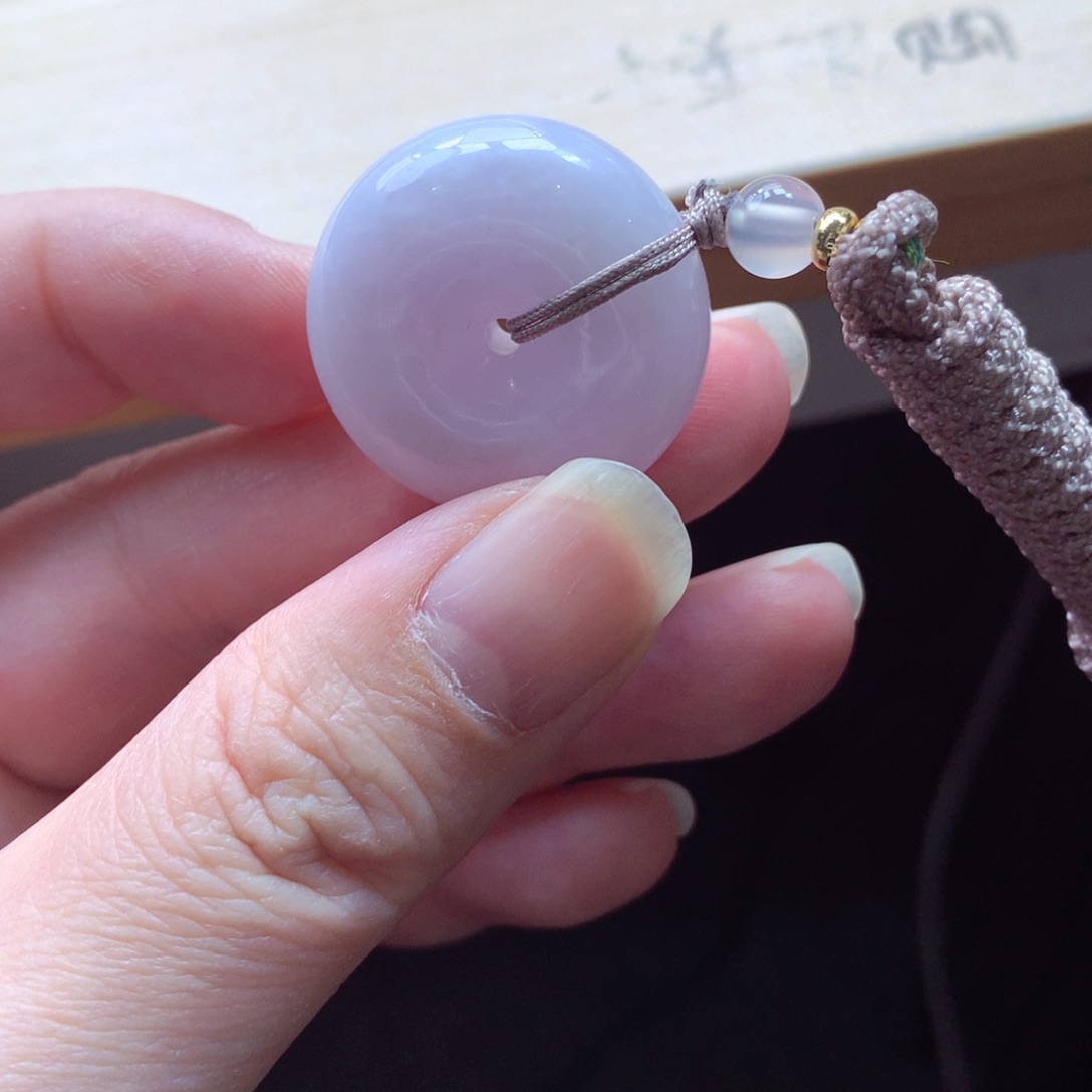 翡翠颈饰未镶嵌吊坠