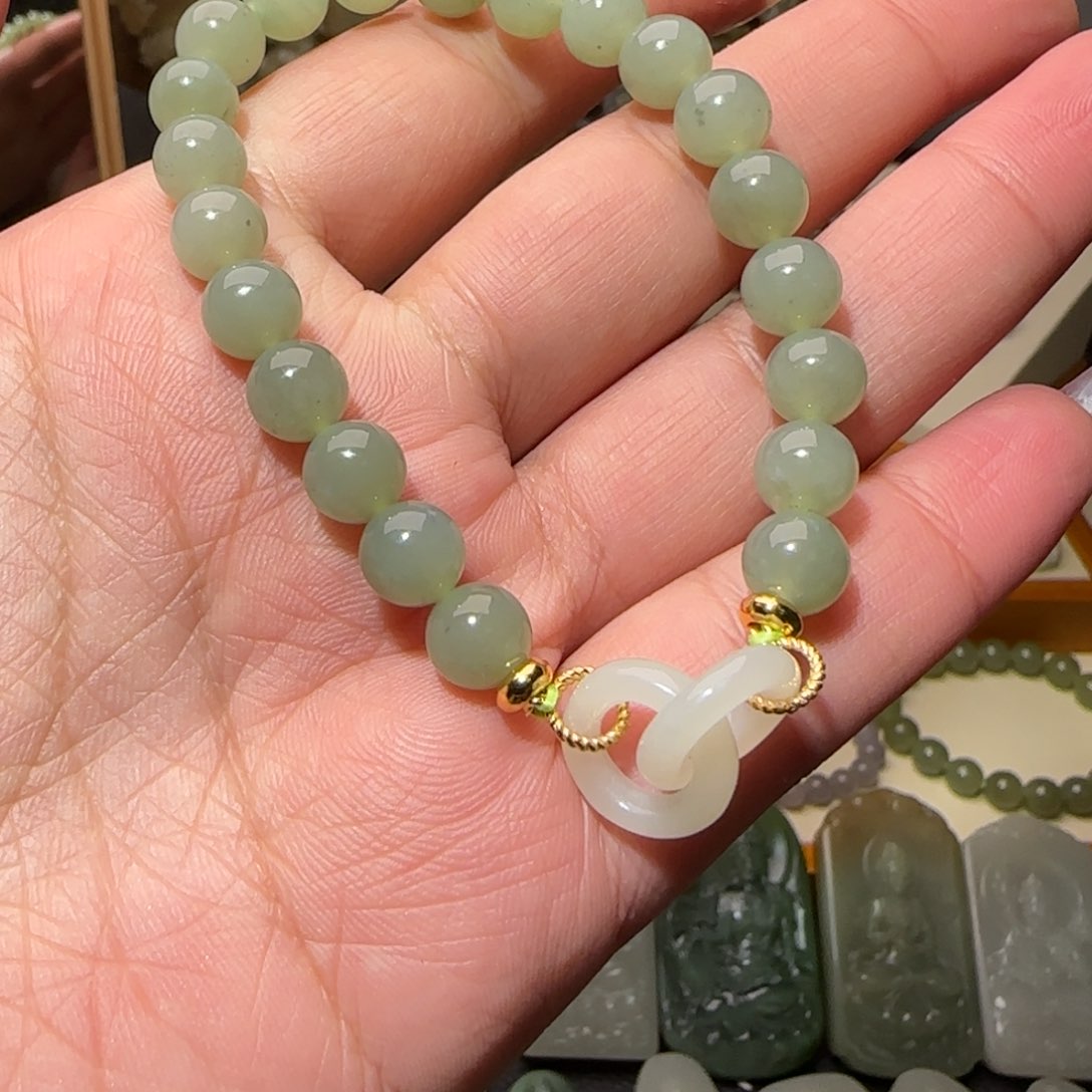 和田玉颈饰未镶嵌