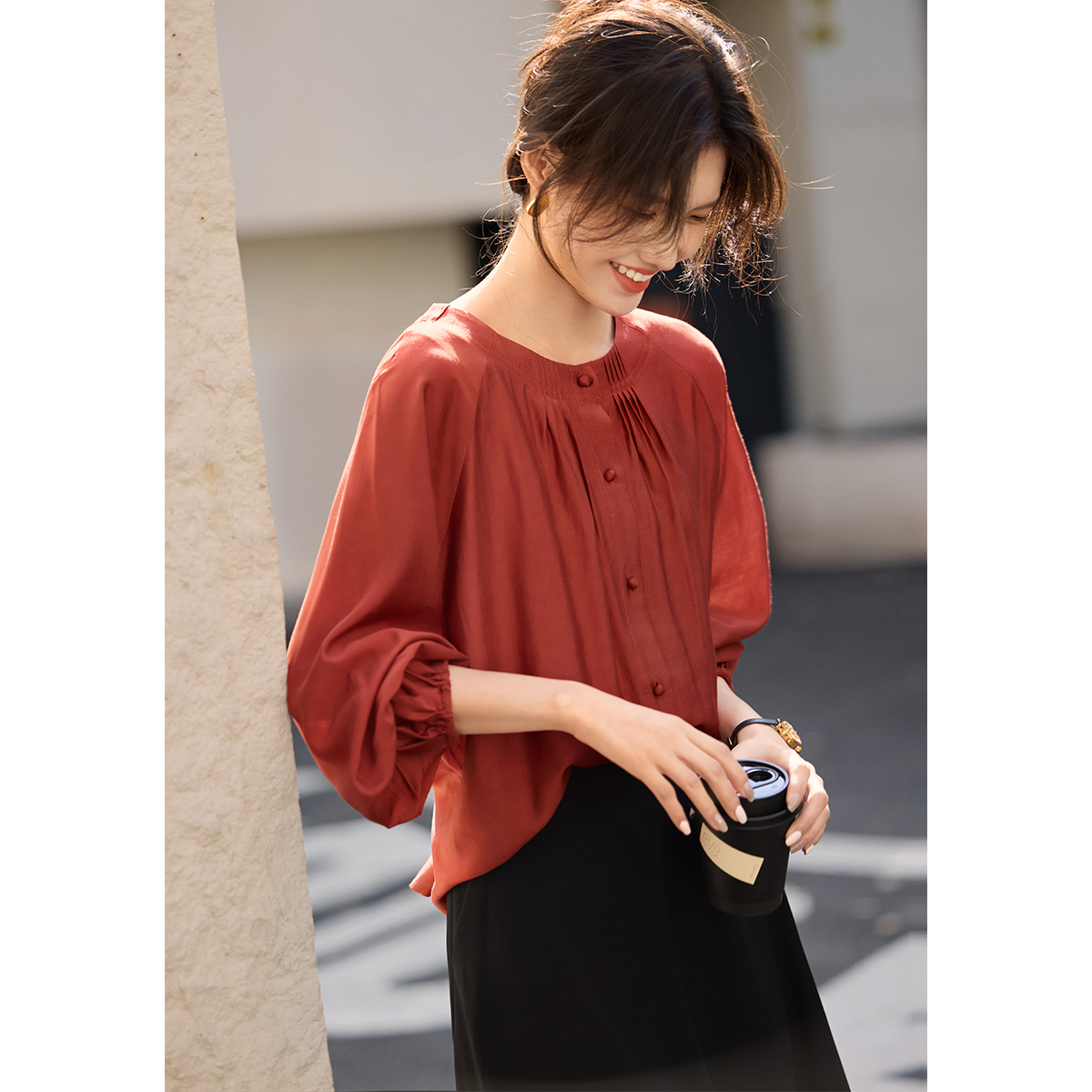 XWI/欣未法式优雅压褶衬衫2025春季新款设计感慵懒气质压褶衬衣女